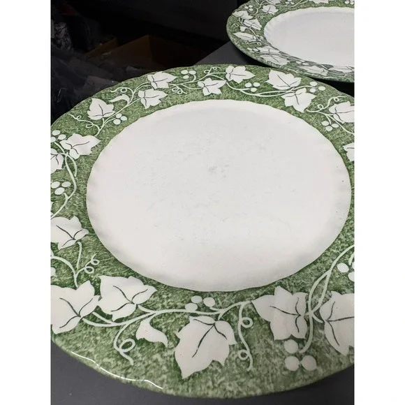 Vintage Green Ivy Leaf Dinner Plates Set of 6 Scalloped Edge Ceramic 10.5 Inch - Picture 4 of 6